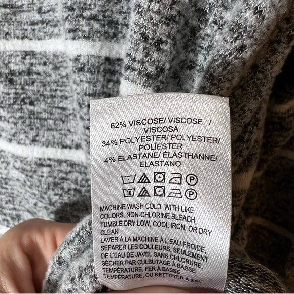 LUCKY BRAND Black, White and Grey Striped Women’s Long Sweater Size‎ S - Picture 7 of 7